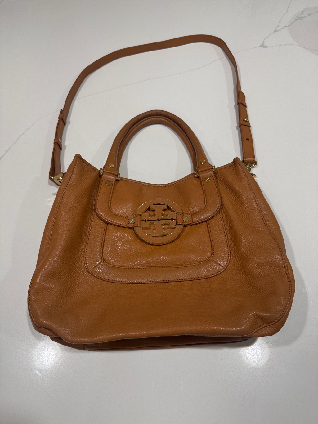 Tory Burch Tan Pebbled Leather Shoulder Bag With Logo Medallion